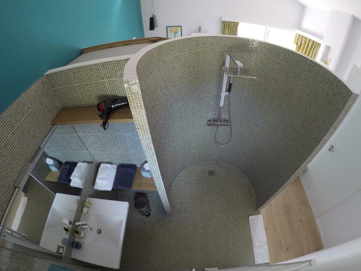 Les Ambeles Bed & Breakfast Saint-Magne-de-Castillon Bagian luar foto