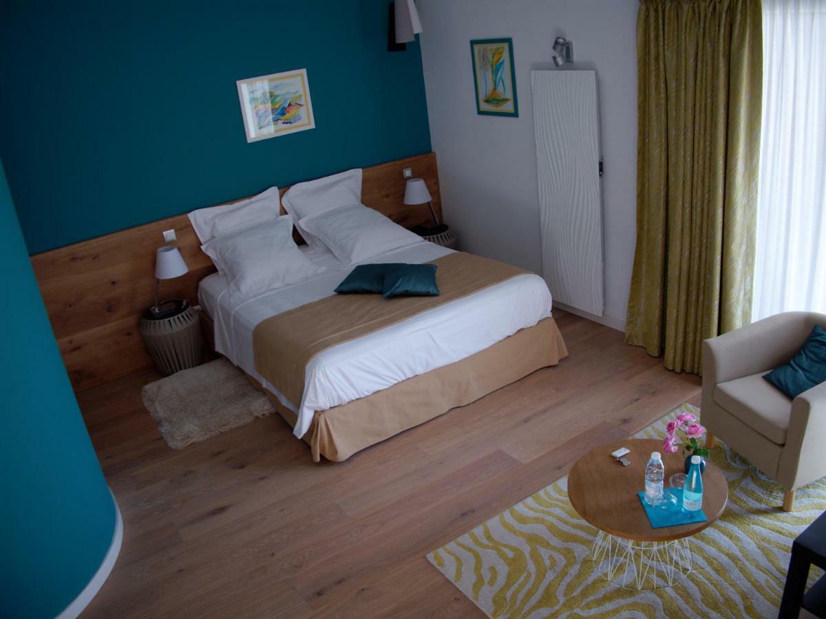 Les Ambeles Bed & Breakfast Saint-Magne-de-Castillon Bagian luar foto